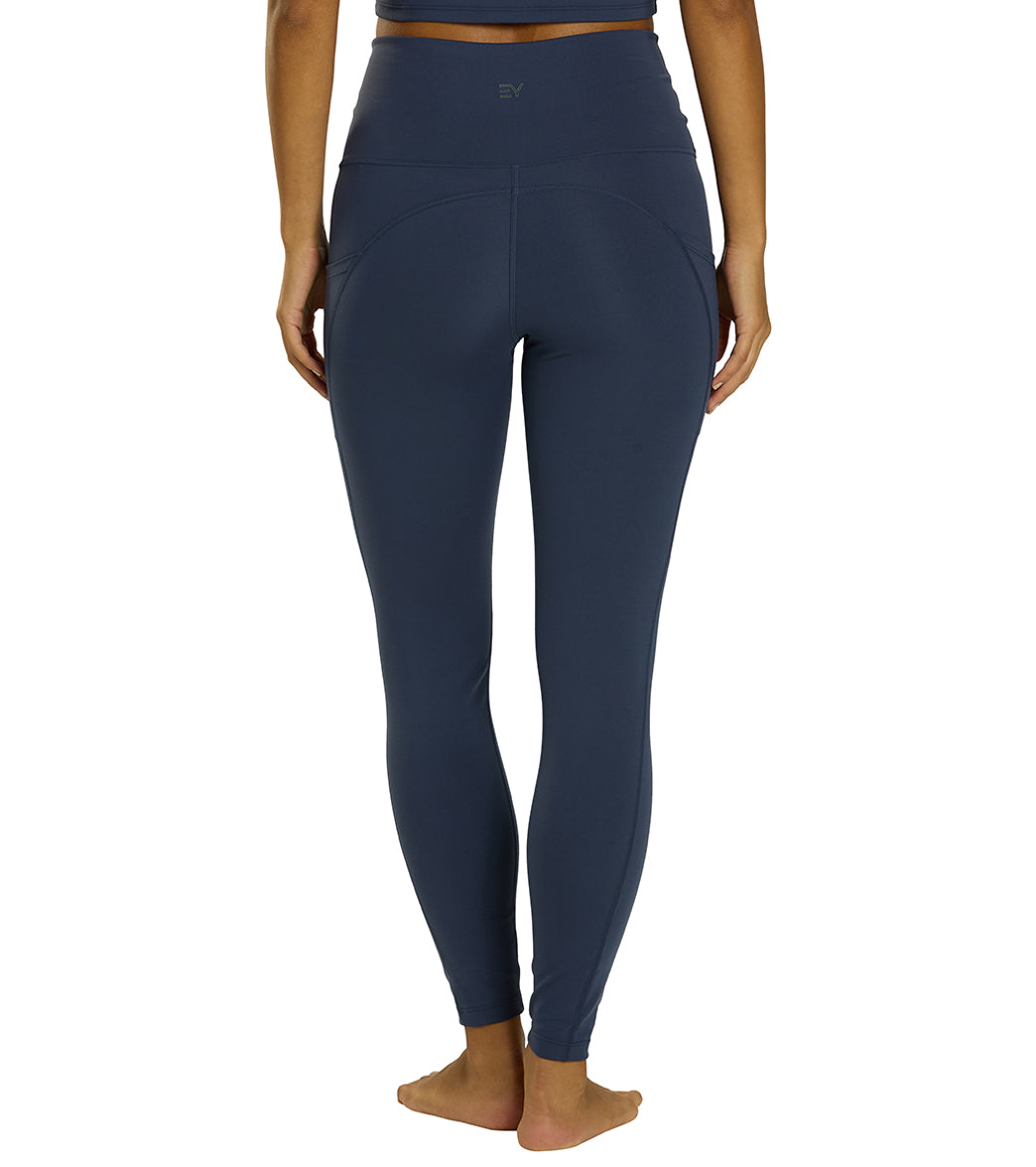 Everyday Yoga High Waisted Go-To Pocket 7/8 Leggings at YogaOutlet
