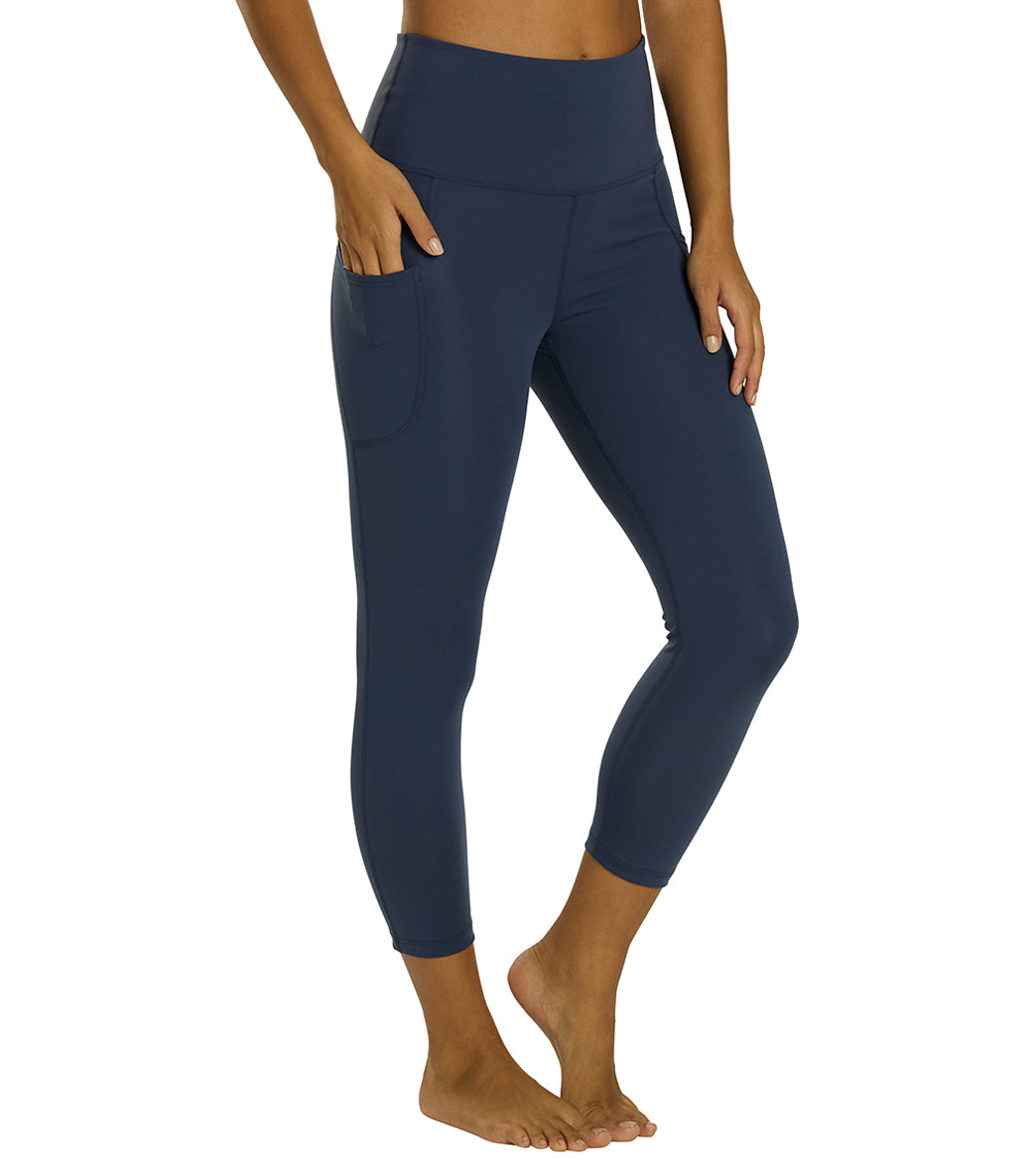 Everyday Yoga High Waisted Go-To Pocket Capri at YogaOutlet.com