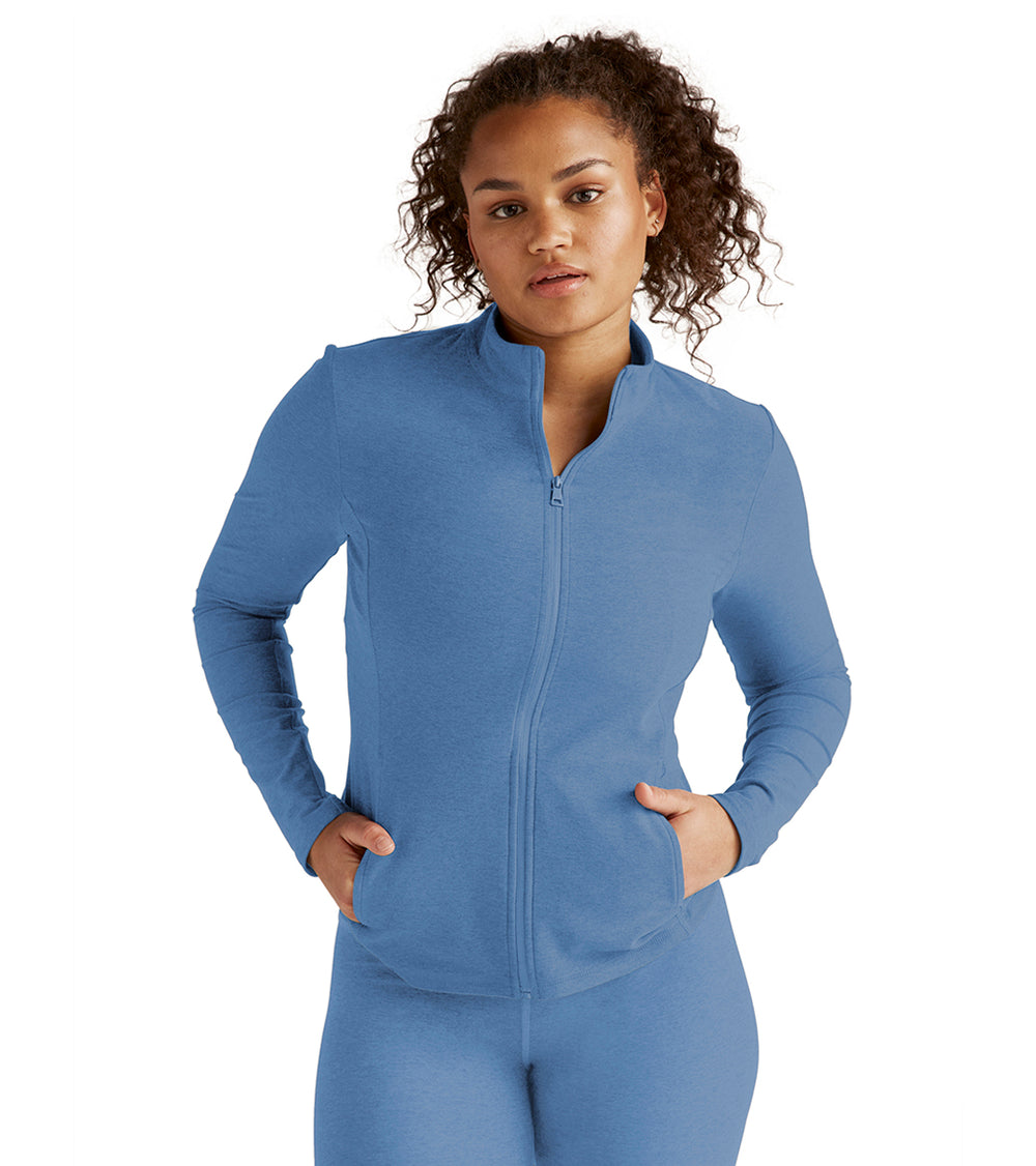 Girlfriend Collective Cropped Puffer Jacket at EverydayYoga