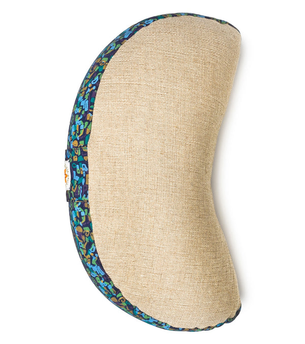 Complete Unity Zafu Meditation Cushion in a retro design, ideal for enhancing yoga practice. The cushion features a natural beige fabric with a colorful, patterned trim. Perfect for meditation and mindfulness sessions.