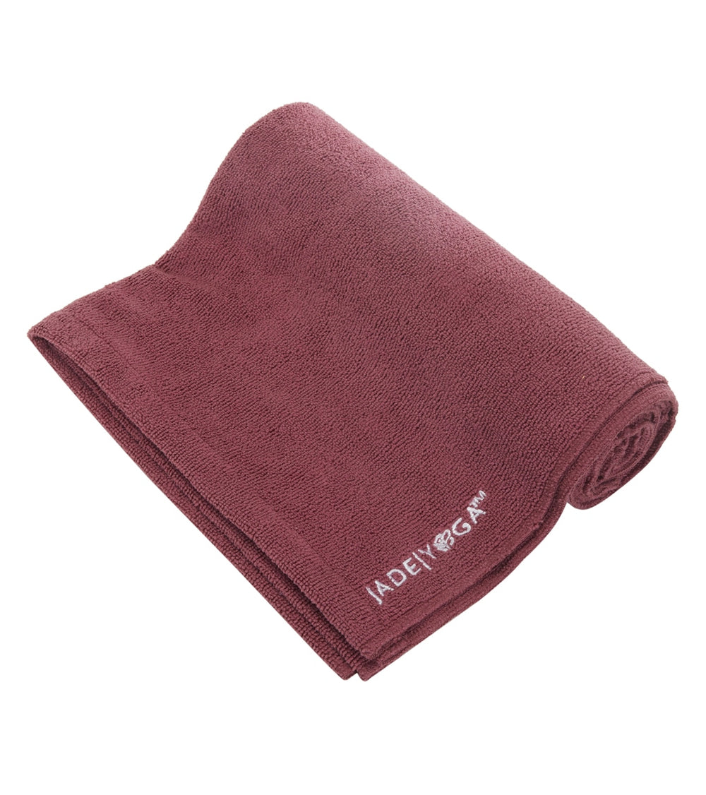 Alo Yoga Grounded No-Slip Mat Towel at EverydayYoga.com - Free