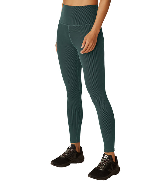 【新品未使用】Beyond Yoga ブラックレギンス　Sサイズ　#敏感肌 Beyond Yoga Dimensions High Waist Midi Legging at EverydayYoga.com