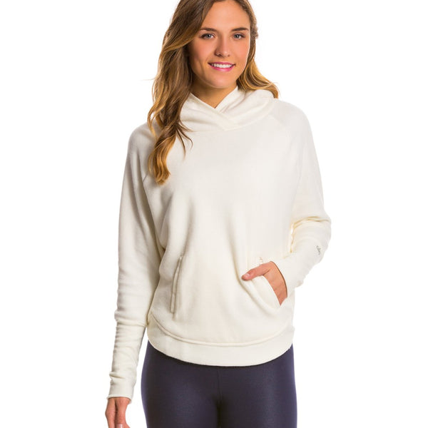 Alo Cabin Sherpa Lined Pullover at YogaOutlet.com – EverydayYoga.com