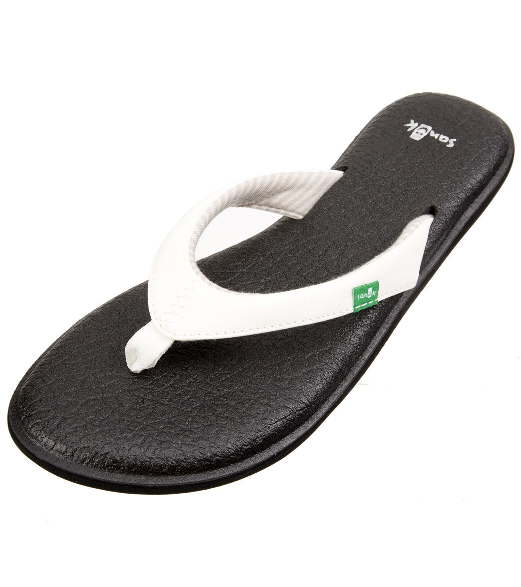 Sanuk chakra flip flops 2025