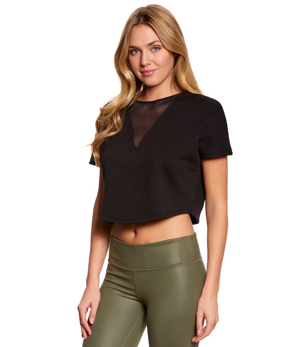 トップス alo yoga Alo Yoga Viva Short Sleeve Yoga Crop Top at YogaOutlet.com - Free