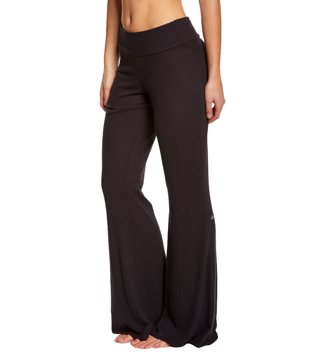 Alo Yoga Flare Yoga Pants at YogaOutlet.com - Free Shipping