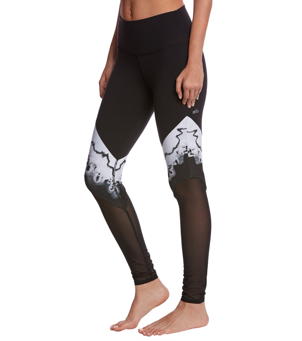 Alo Yoga High-Waist Verse Yoga Leggings at YogaOutlet.com - Free