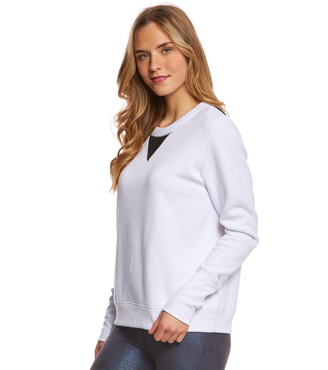 Alo Yoga Downtown Yoga Long Sleeve Pullover at YogaOutlet.com