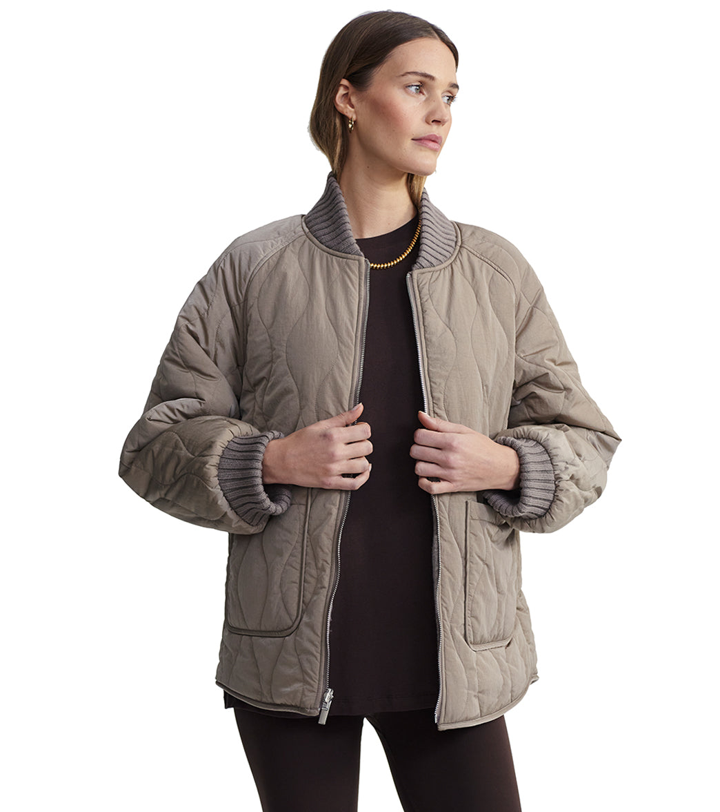 Varley Reno Reversible Quilt Jacket at EverydayYoga.com - Free