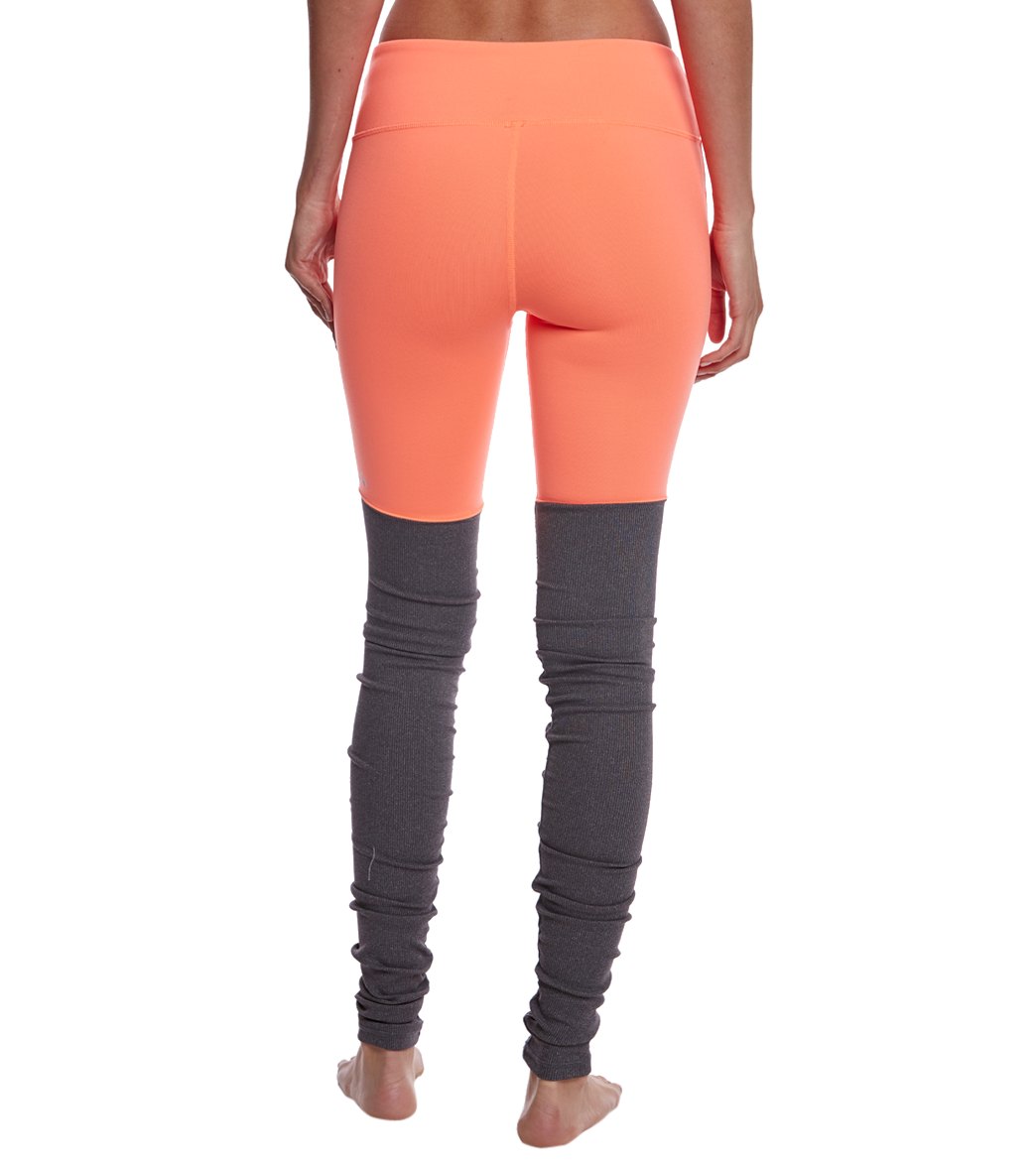 Alo Yoga Goddess Yoga Leggings at YogaOutlet.com – EverydayYoga.com