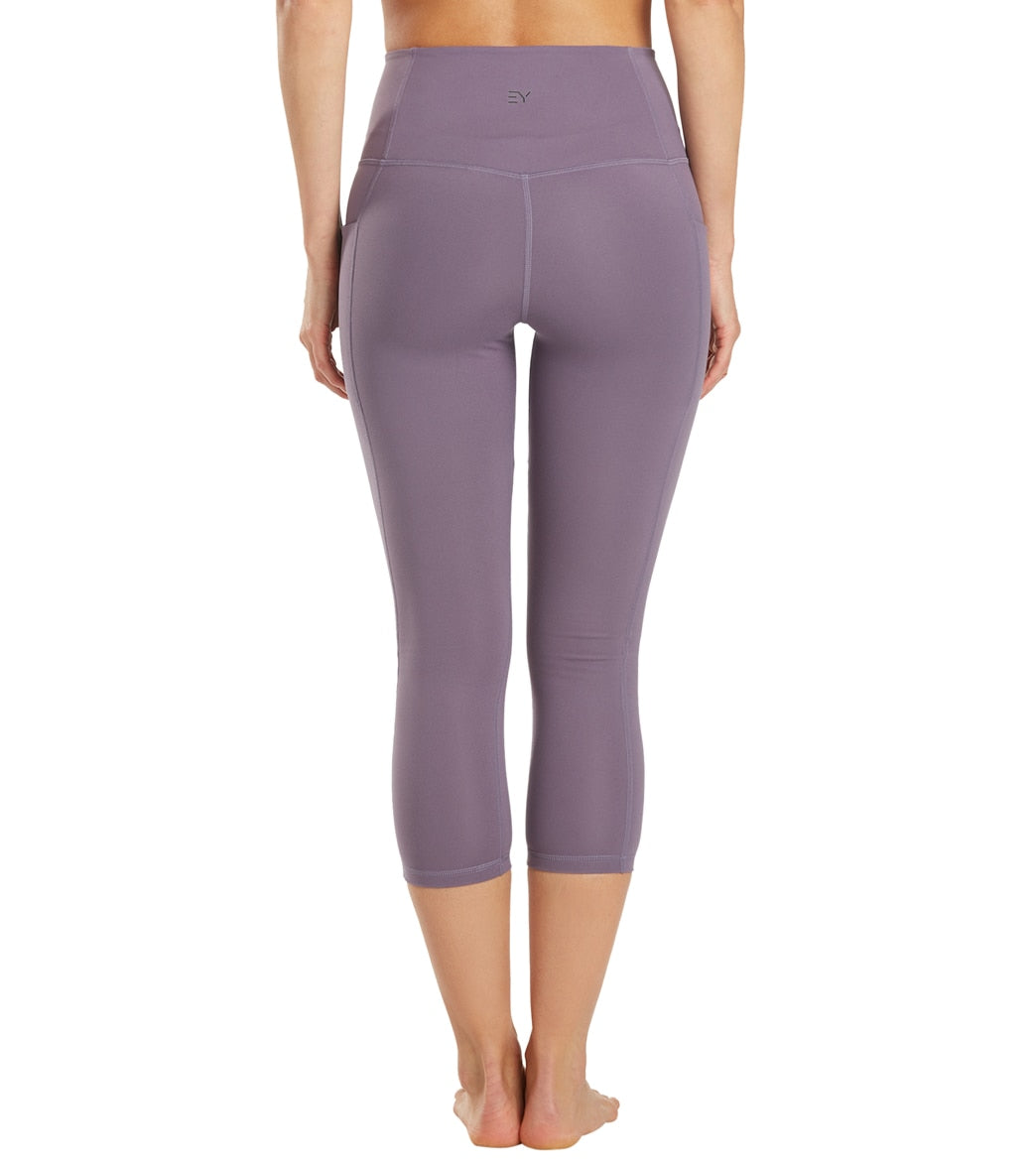 Everyday Yoga Uphold Solid High Waisted Capri Leggings With Pockets 21 at  YogaOutlet.com –