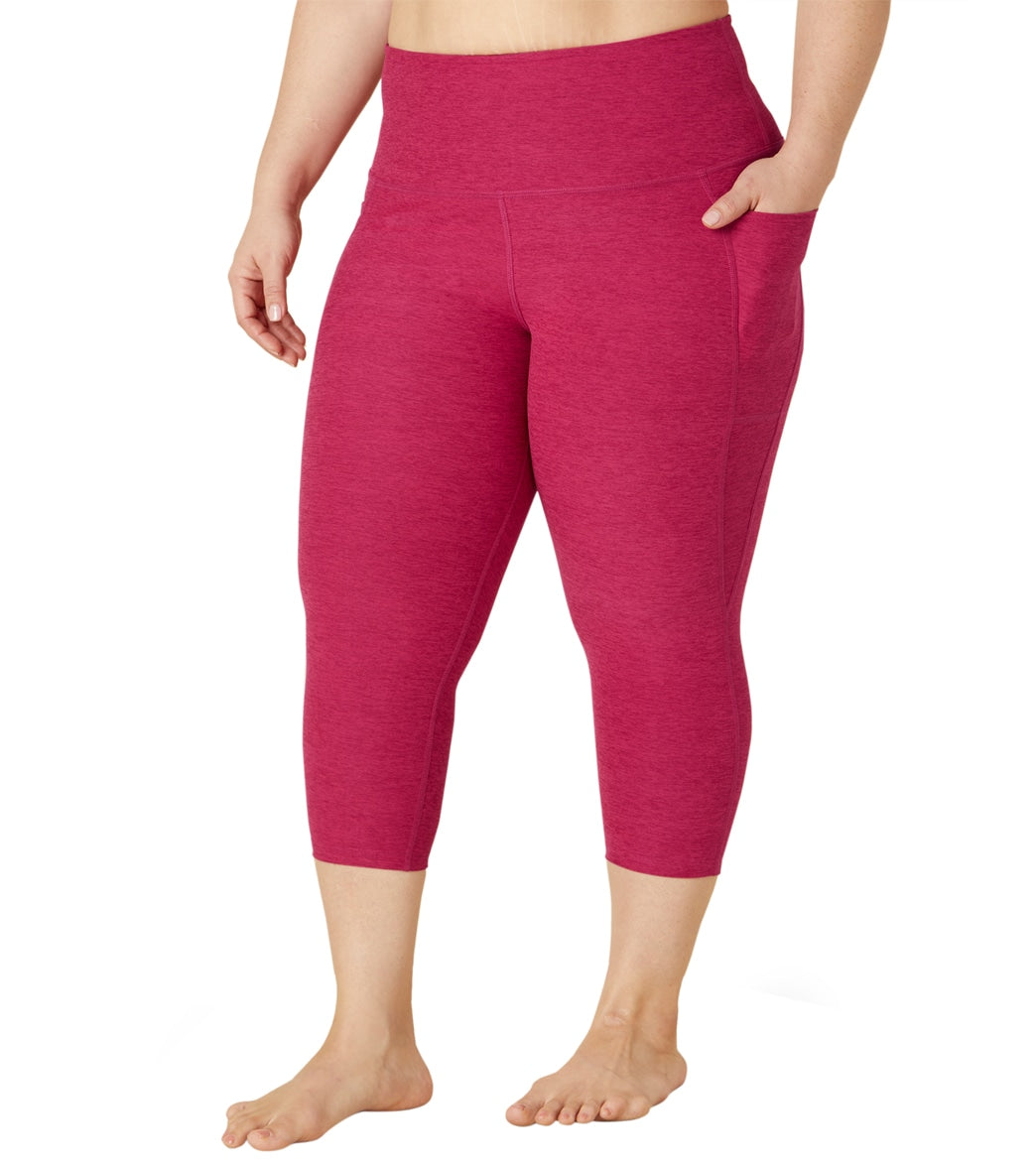 17 Best Plus-Size Yoga Pants 2022